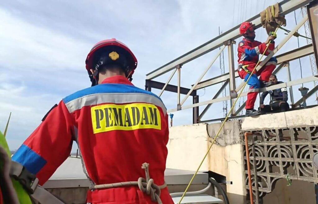 rekrutmen calon petugas pemadam kebakaran dki