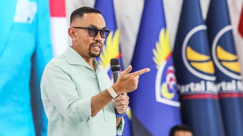 ahmad sahroni dicopot dari jabatan wakil komisi iii dpr ri