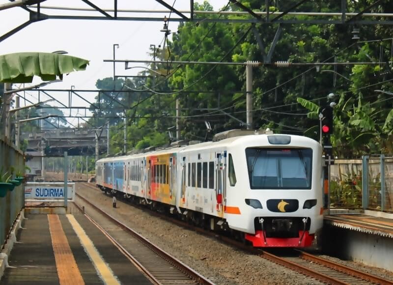 jenis angkutan umum jakarta