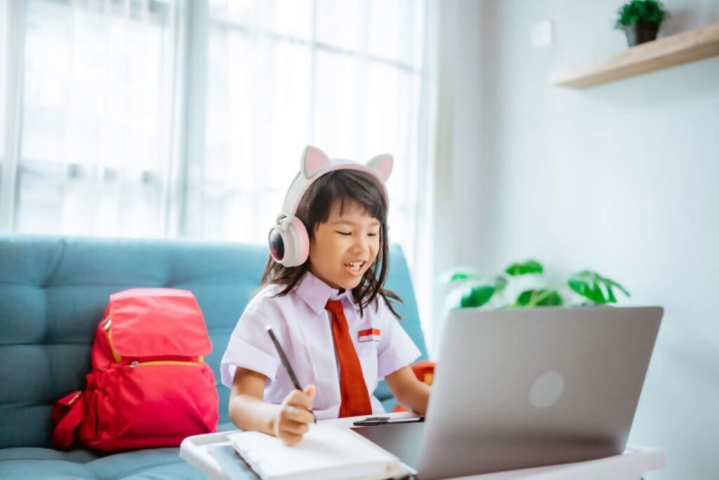 sekolah online mulai april 2026